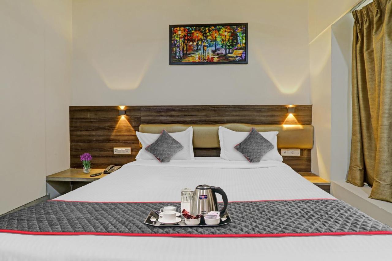Townhouse 1150 Hotel Dayal Palace Chinhat Екстериор снимка